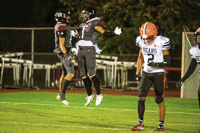 GCC uses big plays to upset Clairton, get 1st win over Bears since 2001