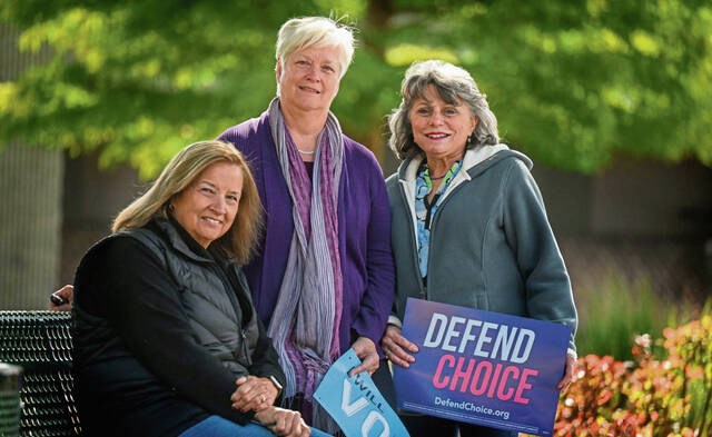 5391262_web1_PTR-WomenVoters1-100222