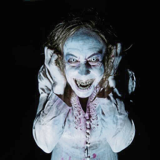 5490250_web1_ptr-HalloweenScares2-100622
