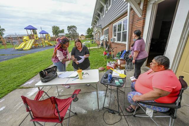5490729_web1_VND-SheldonParkFallFest1-100722