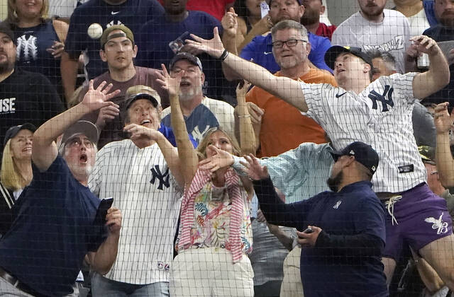 What should Rangers fans do if they catch Aaron Judge HR No. 62 in