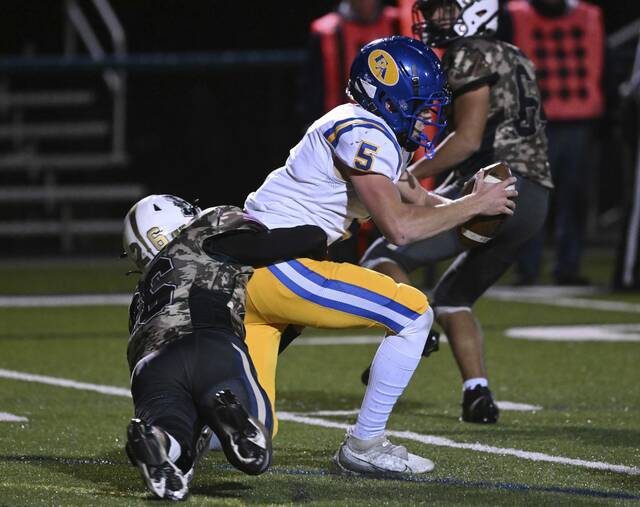 Freeport grinds out win over East Allegheny behind ‘skinny’ offensive line