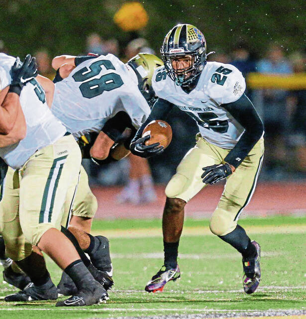 Westmoreland H.S. football notebook: Belle Vernon’s Quinton Martin brushes off pressure
