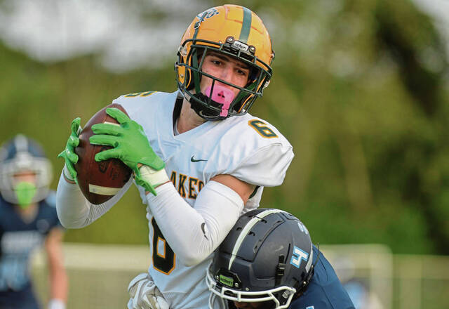 Deer Lakes on verge of clinching playoff spot, but dangerous East Allegheny stands in the way
