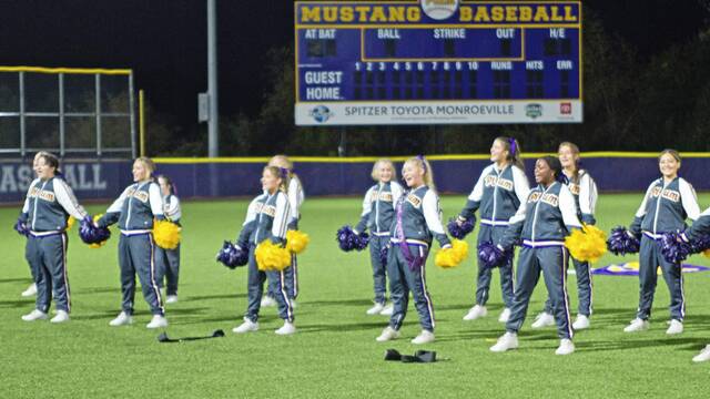 5519411_web1_pal-plumhomecoming-102022-1
