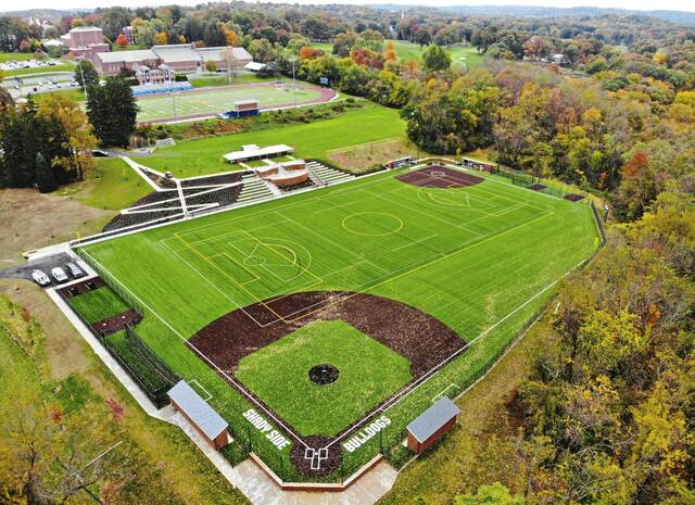 Shady Side Academy’s new Gene Deal Fields get rave reviews from namesake