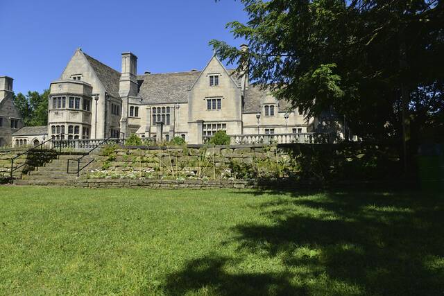 5535708_web1_hj-web-HartwoodMansion5
