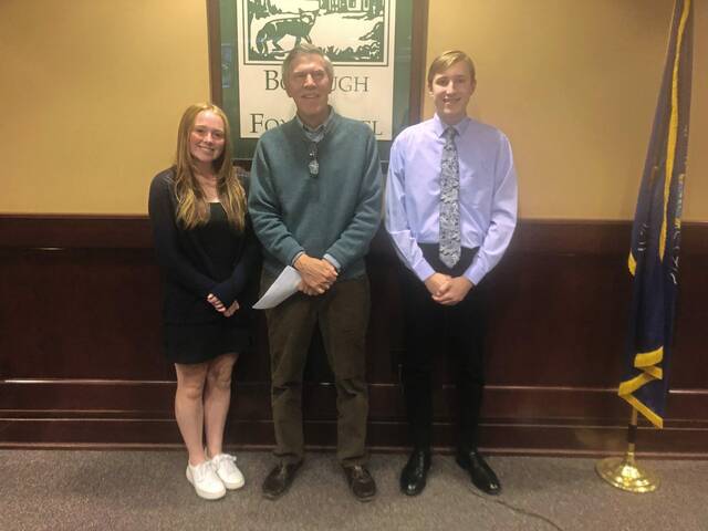 New junior council persons sworn in at Fox Chapel meeting