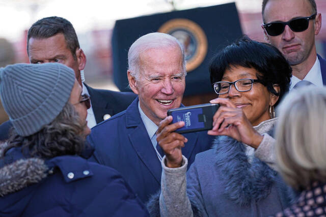 5545476_web1_PTR-BidenFernHallow05-102122