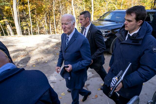 5545476_web1_PTR-BidenFernHallow07-102122