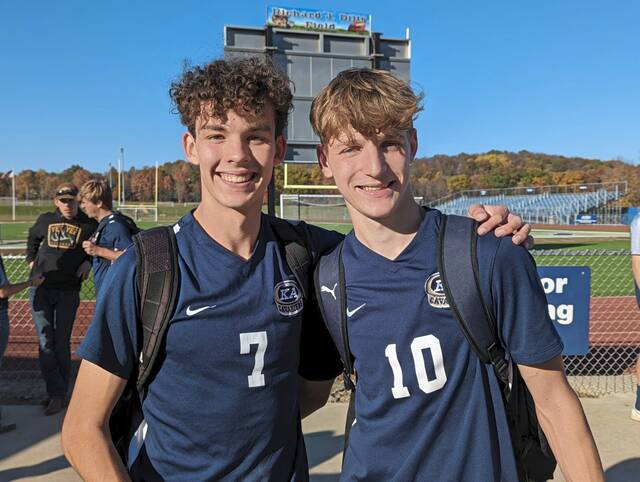 Kiski Area rides strong 2nd half to playoff win