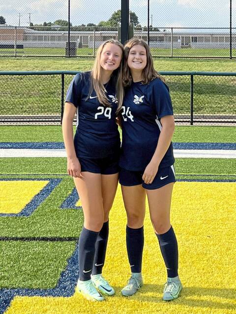 Freeport duo will compete in girls soccer playoff game, WPIAL cross country this week