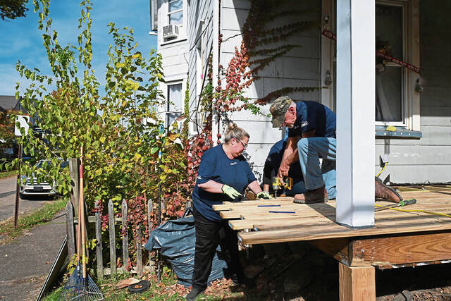 5561380_web1_vnd-NewKenPorch003-102622