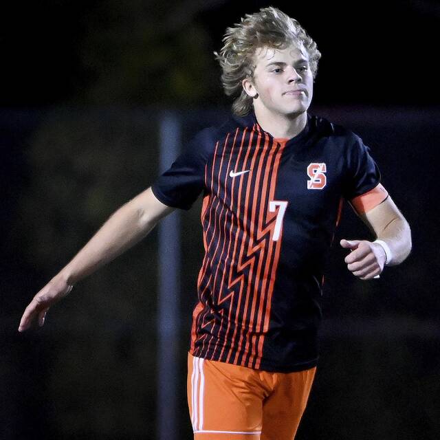 Billy Lawrence records hat trick as Springdale rolls past Carlynton in WPIAL Class A 1st round