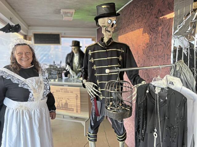 5576298_web1_vnd-halloween-103022-10