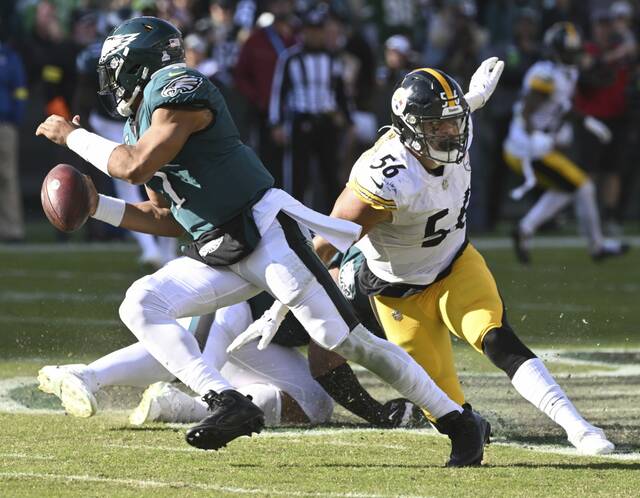 5579000_web1_ptr-SteelersEagles18-103022