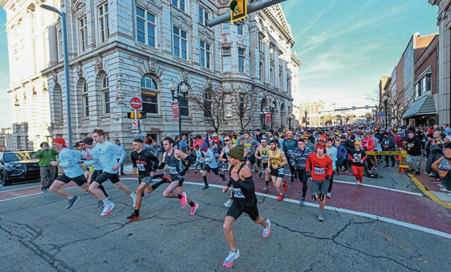 5450996_web1_gtr-GbgTurkeyTrot101-112522