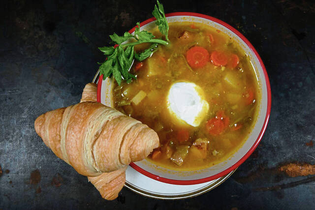 5564107_web1_gtr-FallDinners003-111322