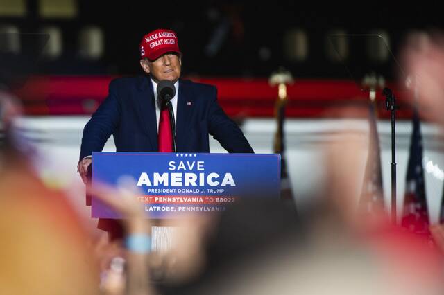 5569059_web1_gtr-trump8-110622