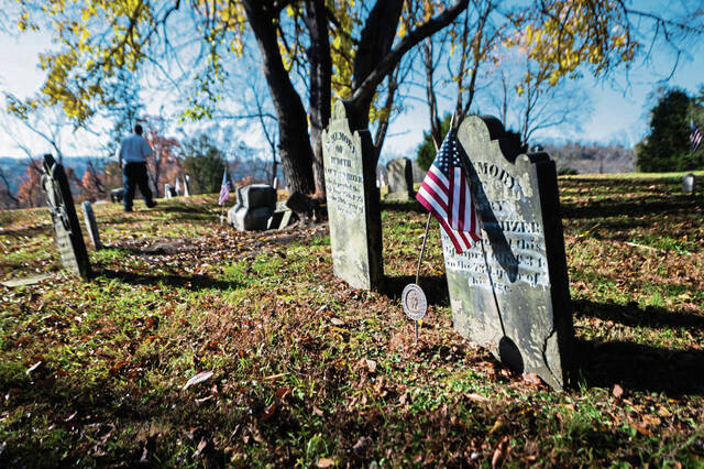 5572671_web1_gtr-NHCivilWarCemetery3-110722