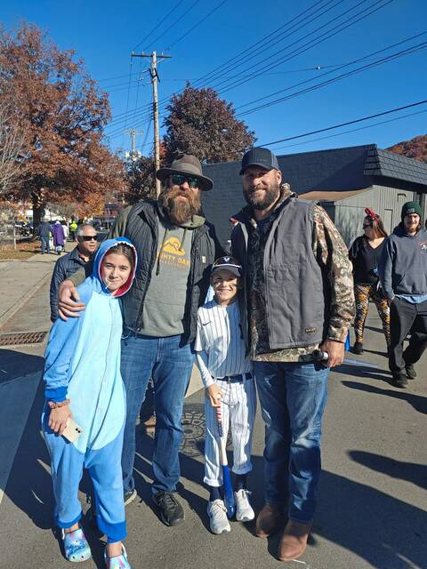 5581178_web1_sew-HalloweenParade1-111022