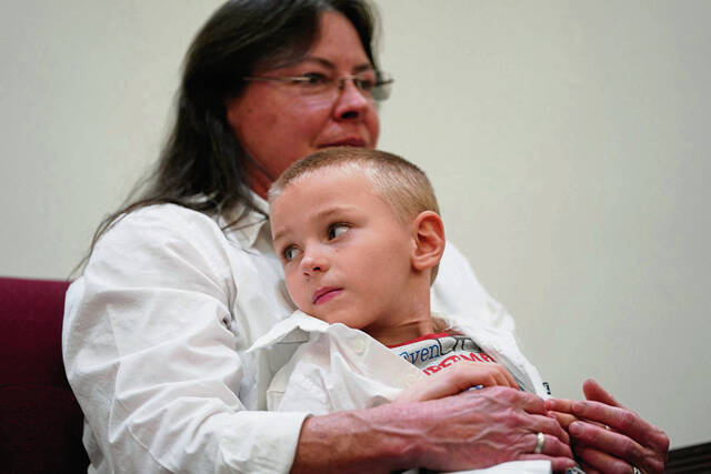 5581293_web1_gtr-adoptionday03-110422