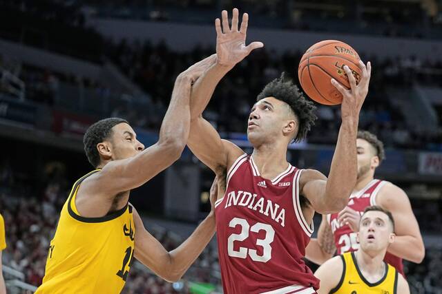 College basketball preview: Indiana picked as team to beat in Big Ten season of change<span class="headline-video">Video <i class="fa-solid fa-circle-play"></i></span>