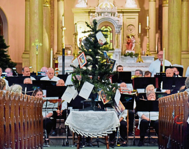 5584477_web1_her-lo-concertStmary3-121919