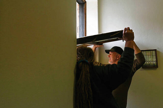 5587941_web1_vnd-lo-tarwindows002-110322
