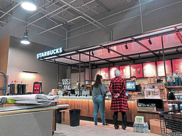 5589467_web1_gtr-MurrGiantEagle-111022