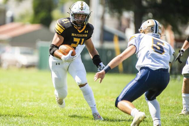 Steady ground game helps Riverview football continue to improve