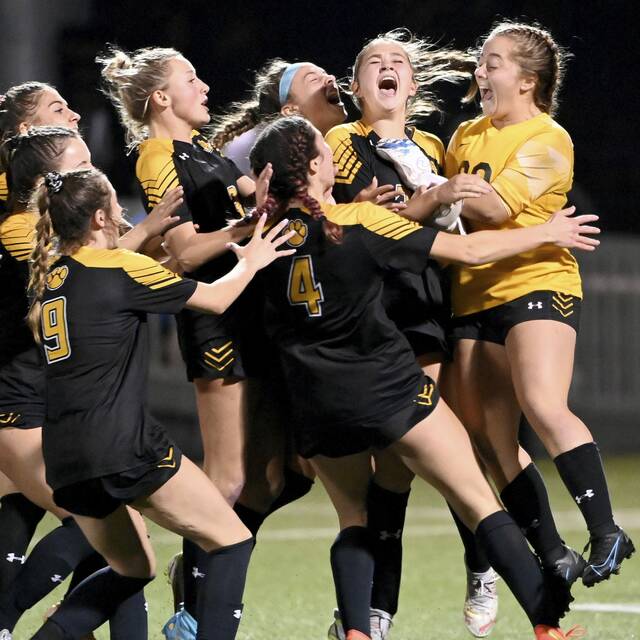 North Allegheny tops Peters Township in WPIAL title game shootout