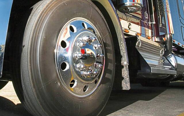 5593900_web1_web-semiwheel