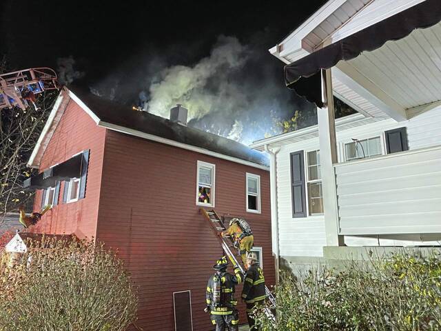 5595572_web1_gtr-ElmStFire-110522