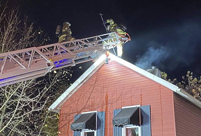 5595572_web1_gtr-ElmStFire3-110522