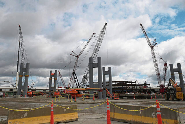 5596083_web1_ptr-AirportConstructionUpdate005-092922