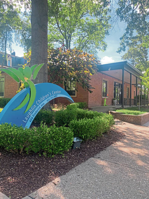 5607218_web1_sew-Laughlin-070821