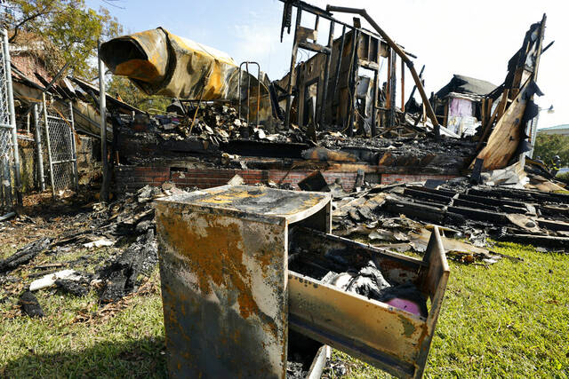 5607272_web1_AP22312718922699