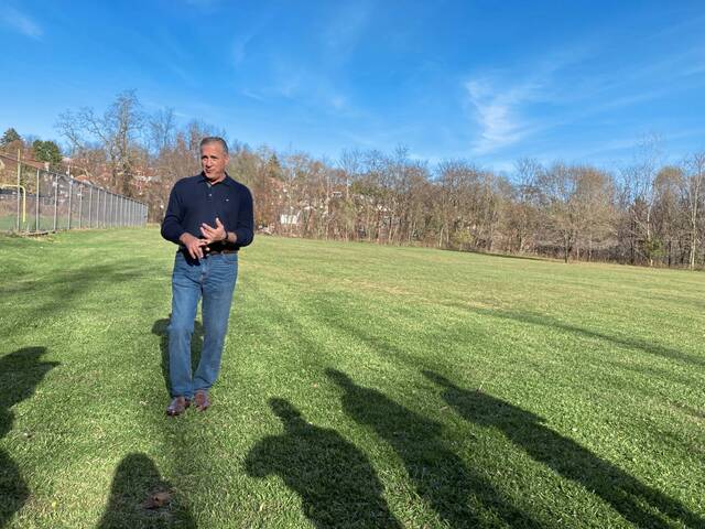 5616112_web1_ptr-BrooklineFarm2-111122