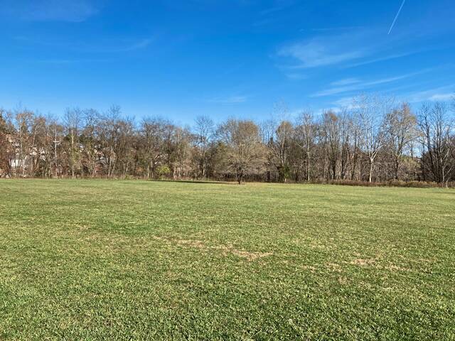5616112_web1_ptr-BrooklineFarm3-111122