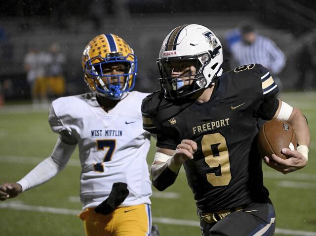 Freeport trounces West Mifflin in WPIAL quarterfinals
