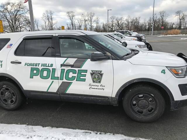5625019_web1_ptr-foresthillscopcar