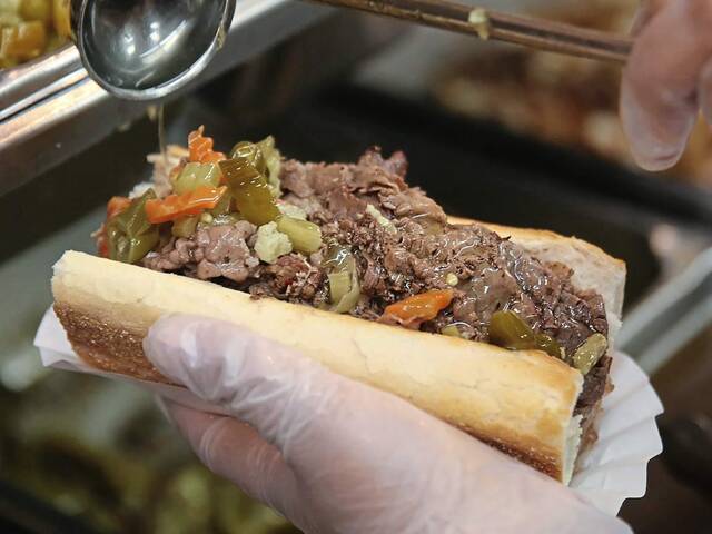 5627356_web1_ptr-ITALIANBEEF-111522