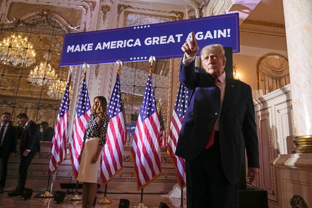 5630913_web1_ptr-TrumpReax-111622
