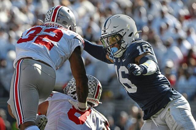 5635054_web1_ptr-PSUfootball-111722