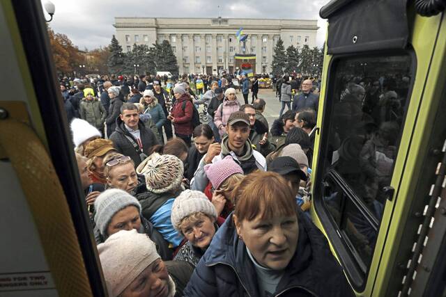 5643065_web1_ptr-UkraineCollaborators-111922
