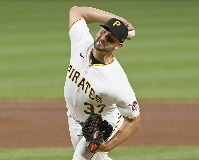 5644639_web1_ptr-BucsBrewers11-080422