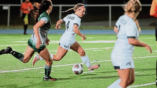5648200_web1_vep-AlexisMoyer01-112722