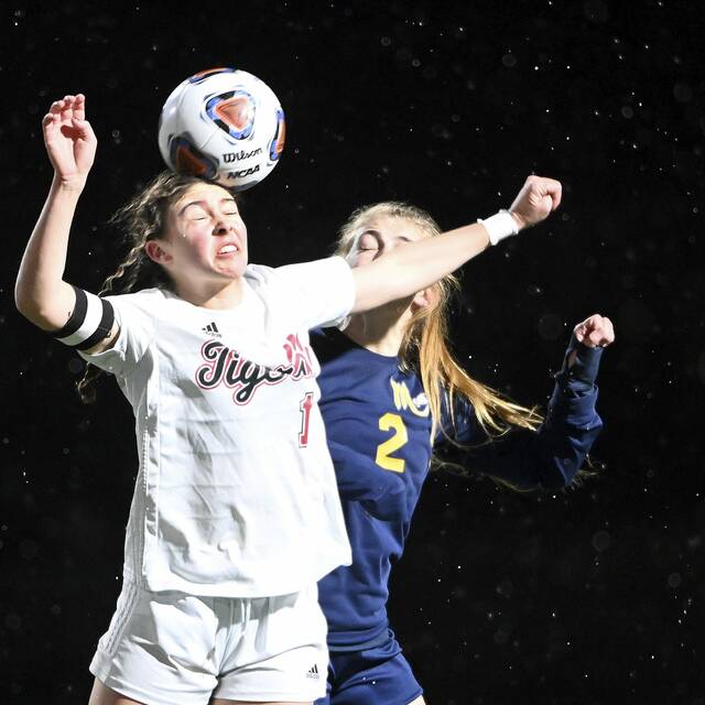 Moon’s Hailey Longwell wins Moe Rosensteel Award