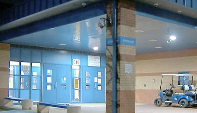5652747_web1_ptr-WestMifflinSchool-112322